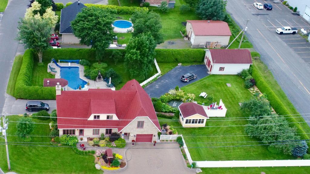 Bed and Breakfast Douces Evasions Saint-Anselme Екстер'єр фото